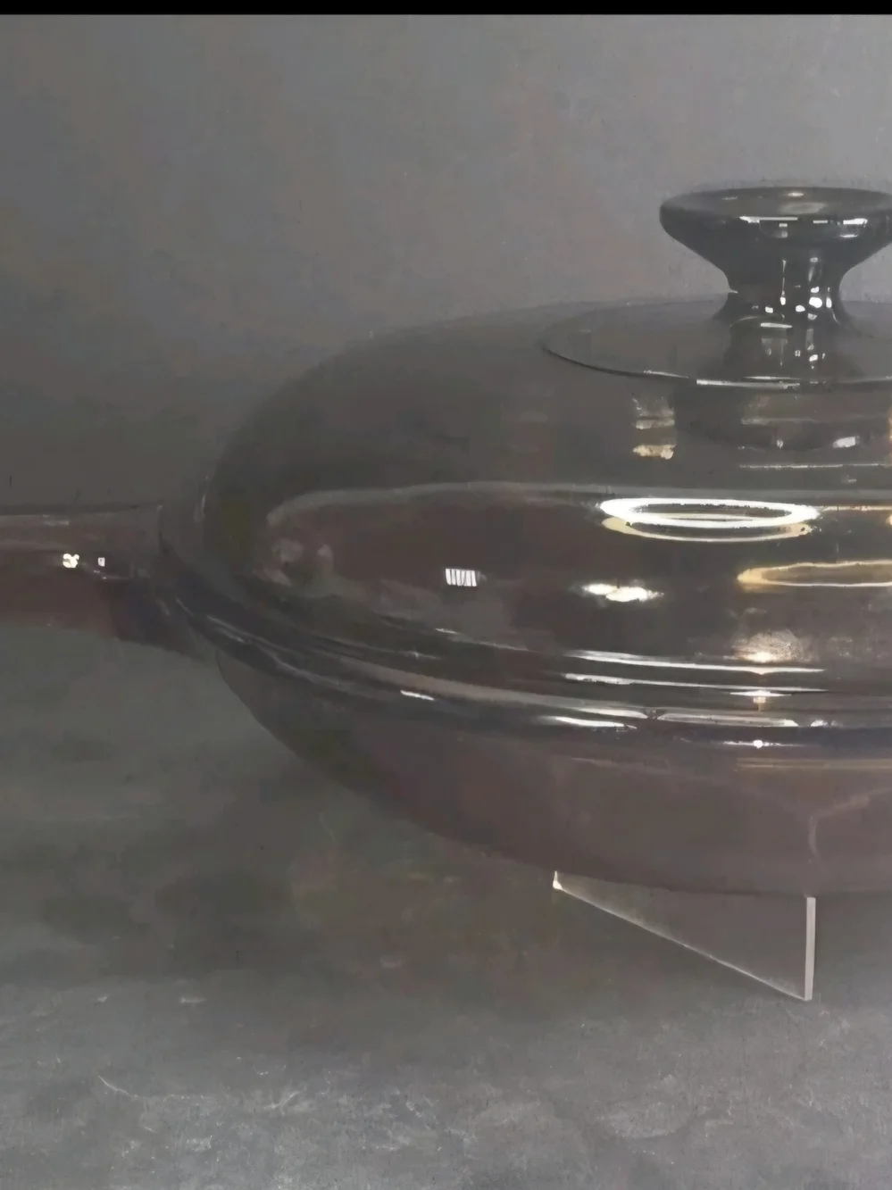 Pyrex Clear Glass 10in Skillet waffle bottom with Lid Amber-Tinted Handle